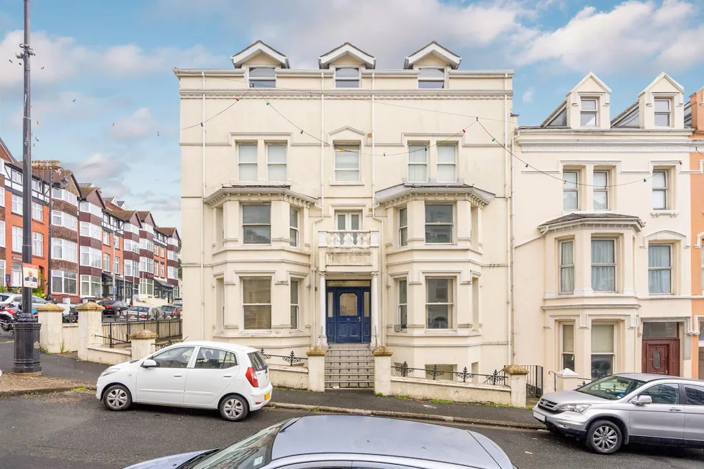 2 bed flat for sale9, Rosewood Apartments, Douglas IM2