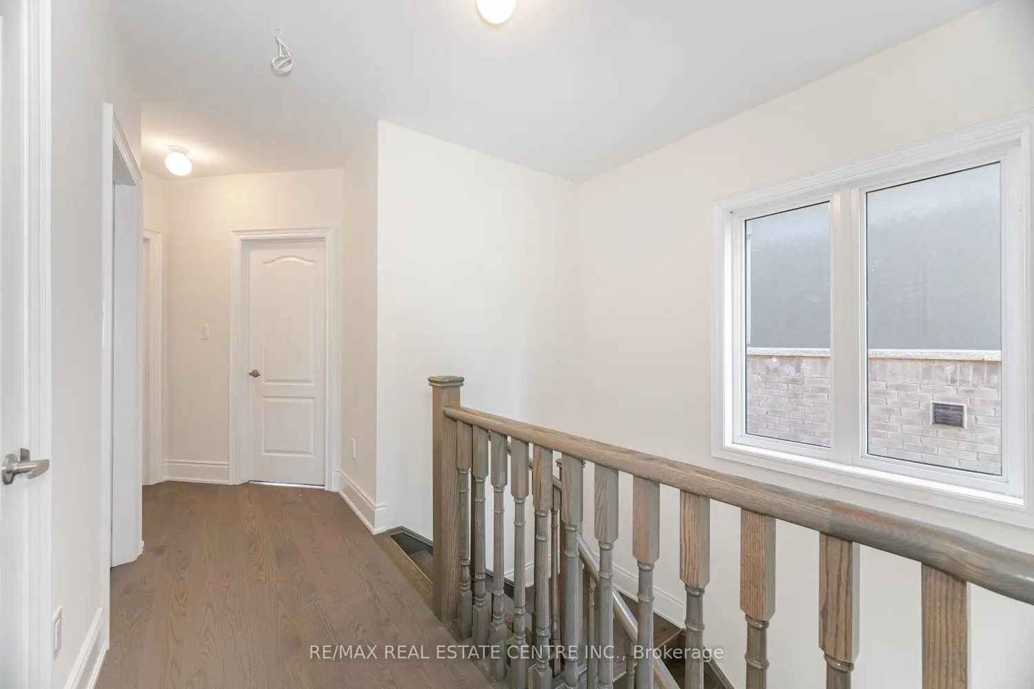 Additional image 12 of 20 Foxsparrow Road