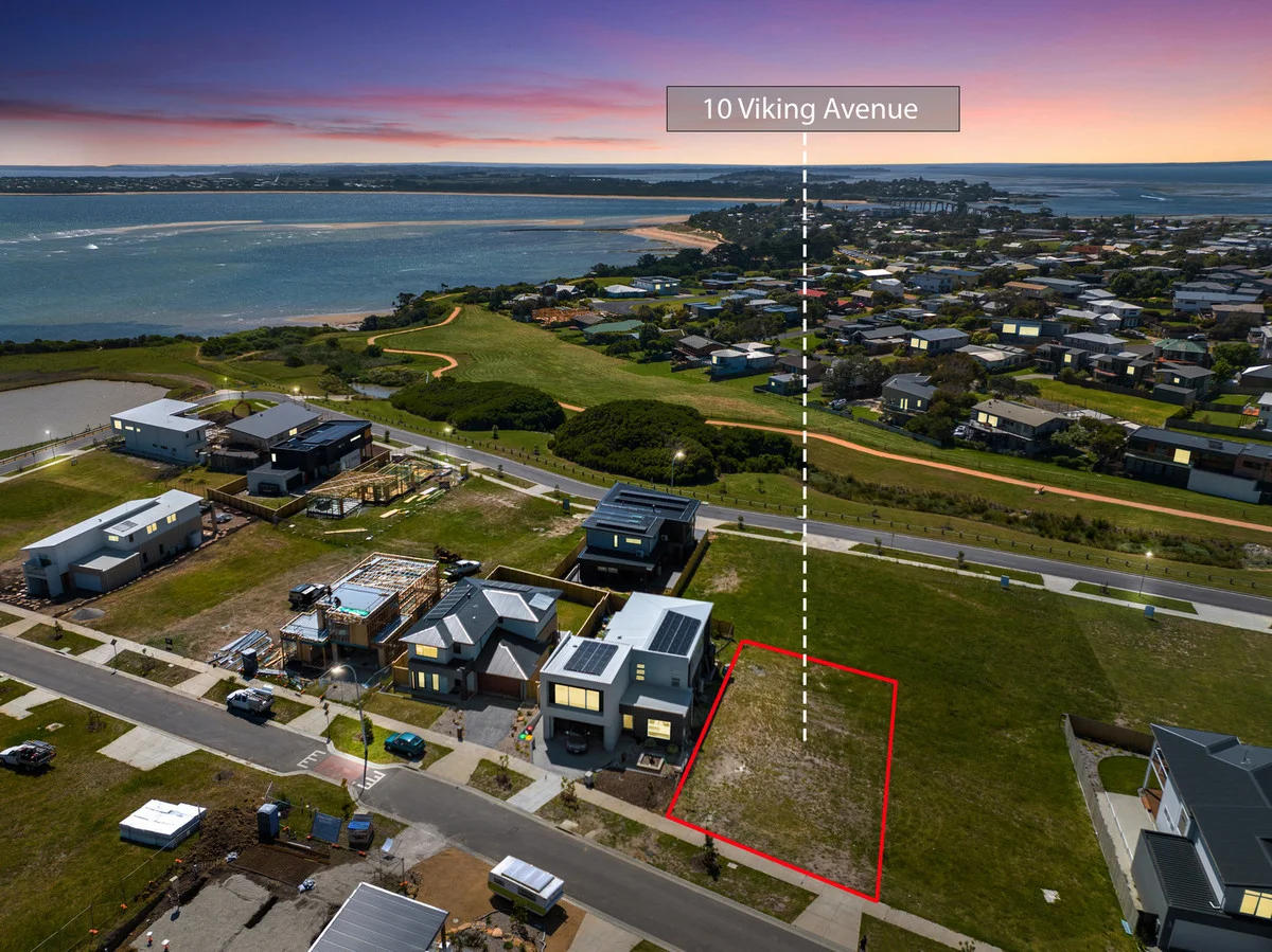 10 Viking Avenue, San Remo VIC 3925
