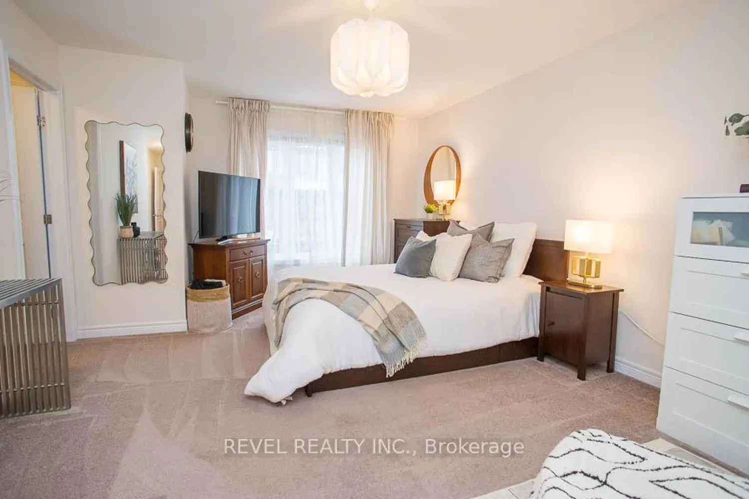 Additional image 10 of 77 Diana Avenue 49