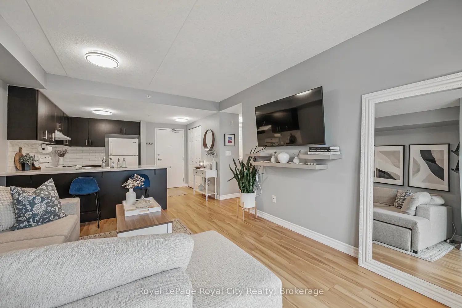 41 Goodwin Drive 309 photo 3