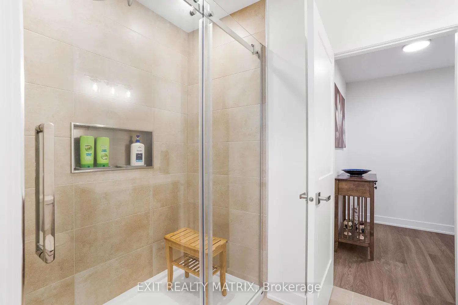 Additional image 10 of 521 Barrage Street