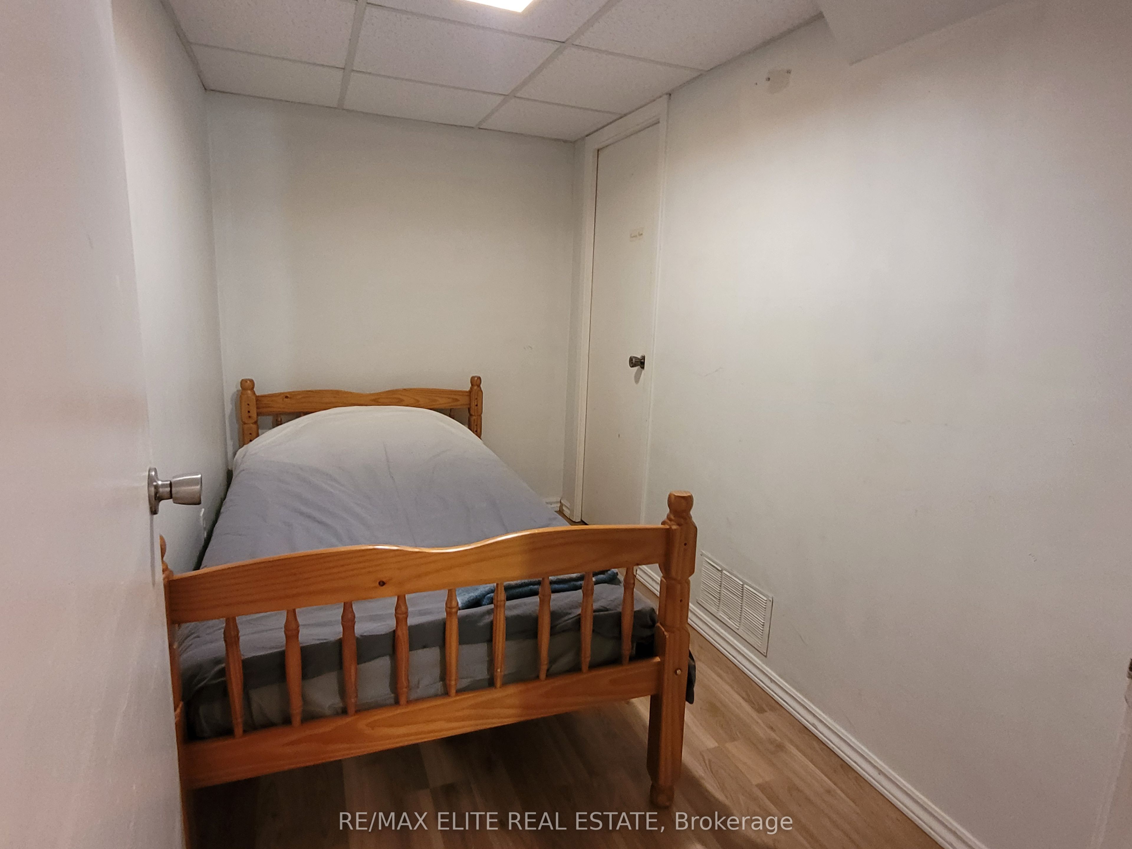 Additional image 6 of Lower-3448 Ellengale Drive, Mississauga, ON, L5C 1Z7
