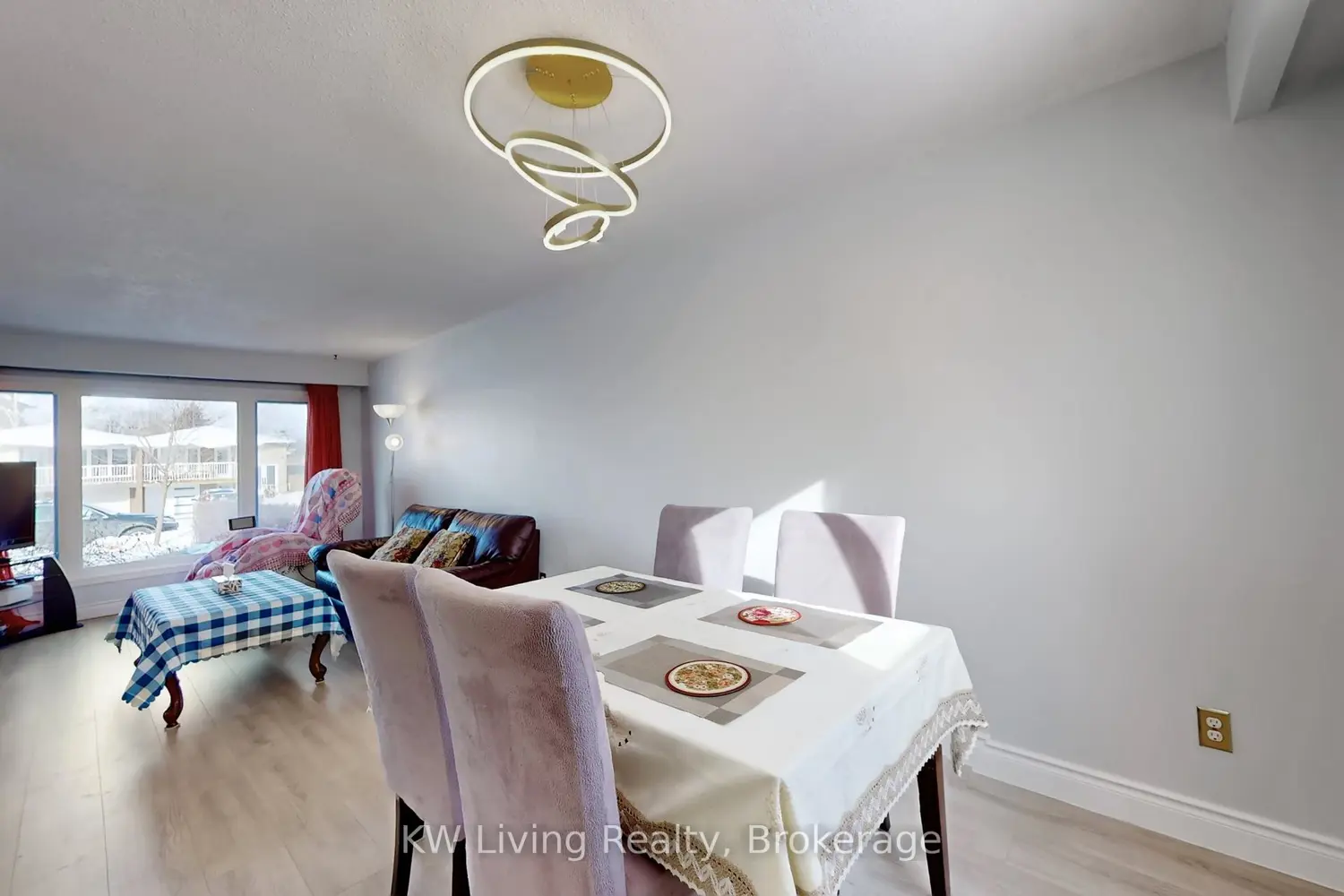 Additional image 14 of 944 Blairholm Avenue