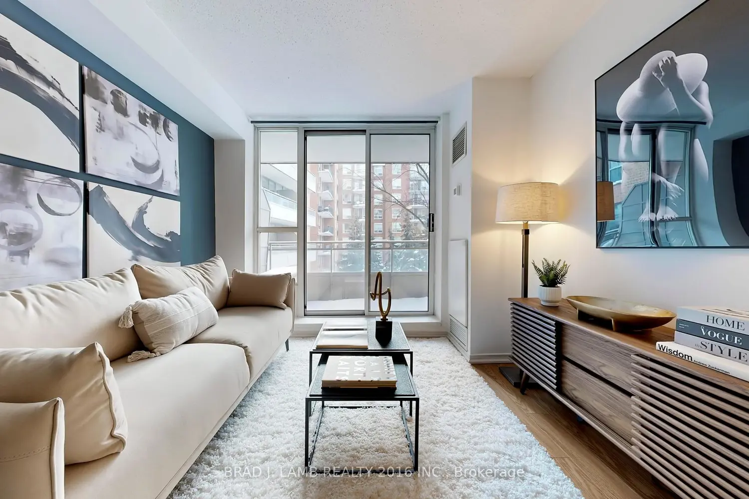 Additional image 3 of 245 Davisville Avenue 302