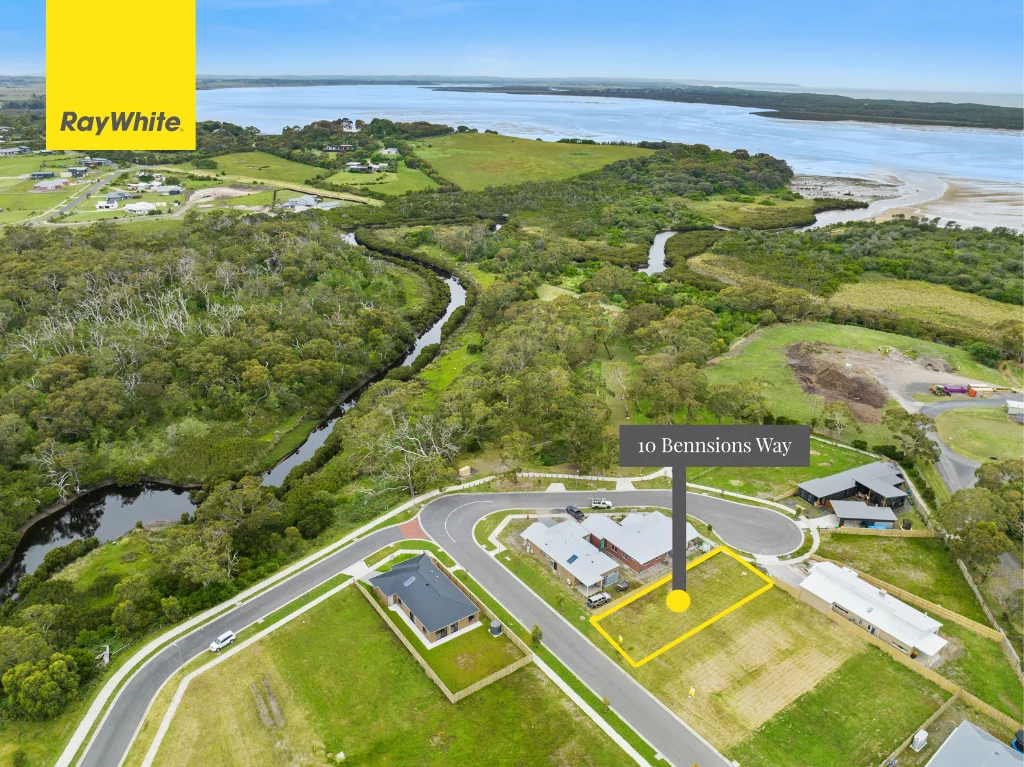 10 Bennison Way, Inverloch VIC 3996