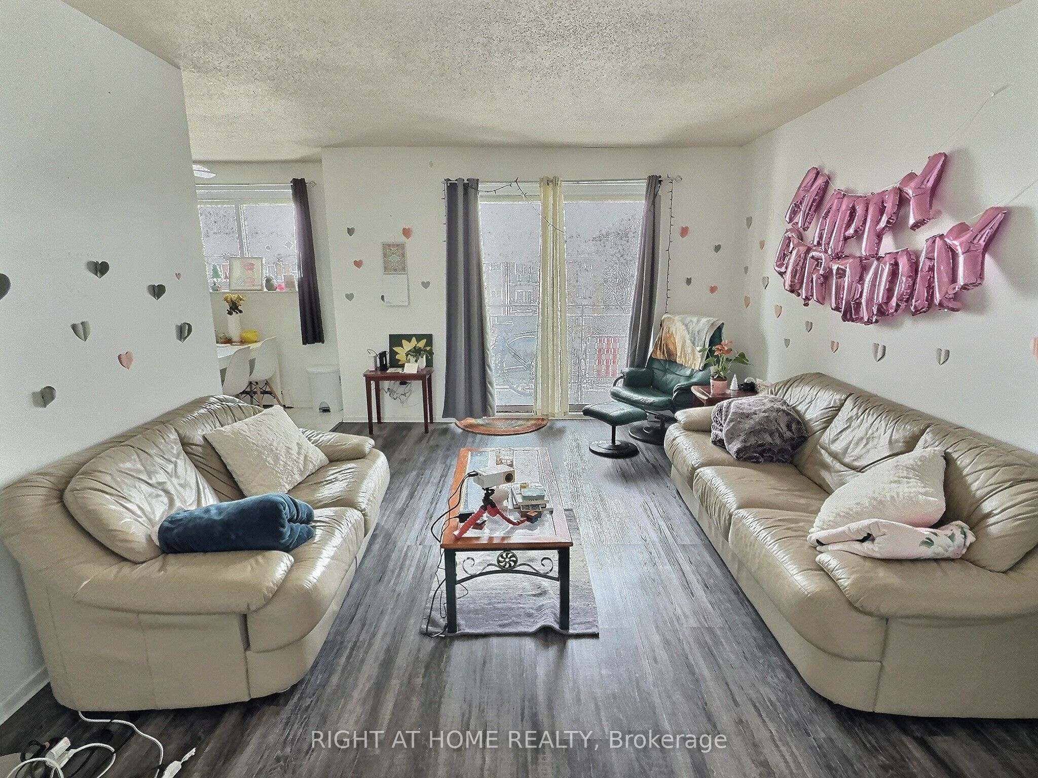 10-525 Parkside Dr Drive, Waterloo, ON, N2L 4X7