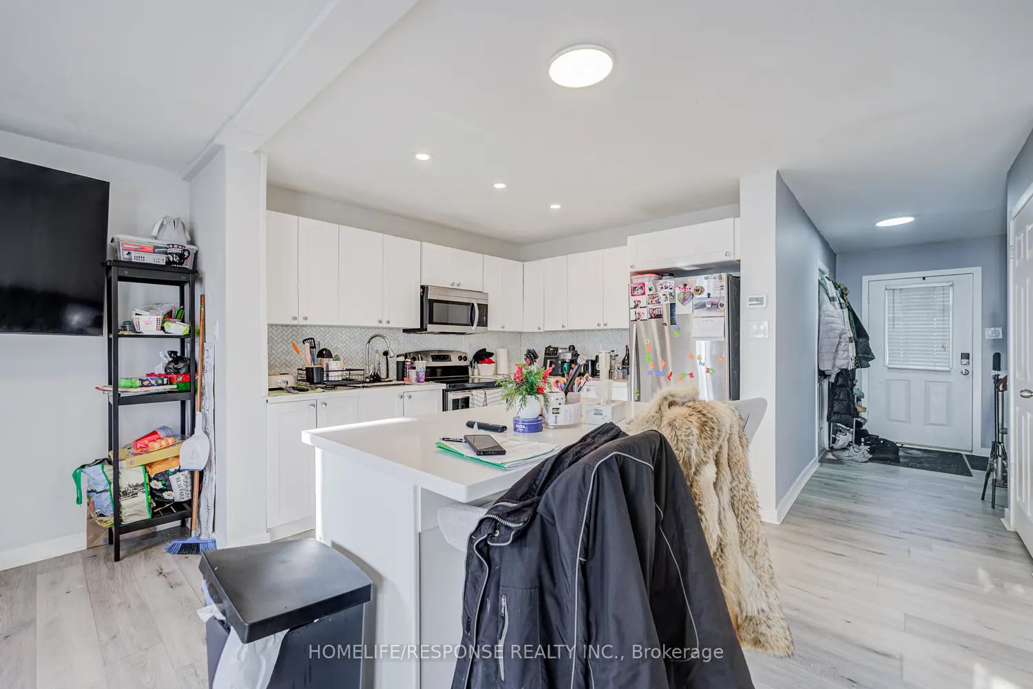 Additional image 11 of 93 Hansen Road 7