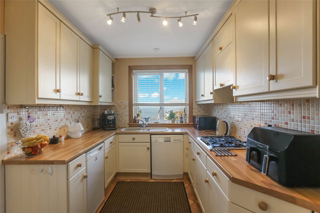 Additional image 6 of 3 bed semi-detached house for salePreston Place, Gourock, Inverclyde PA19