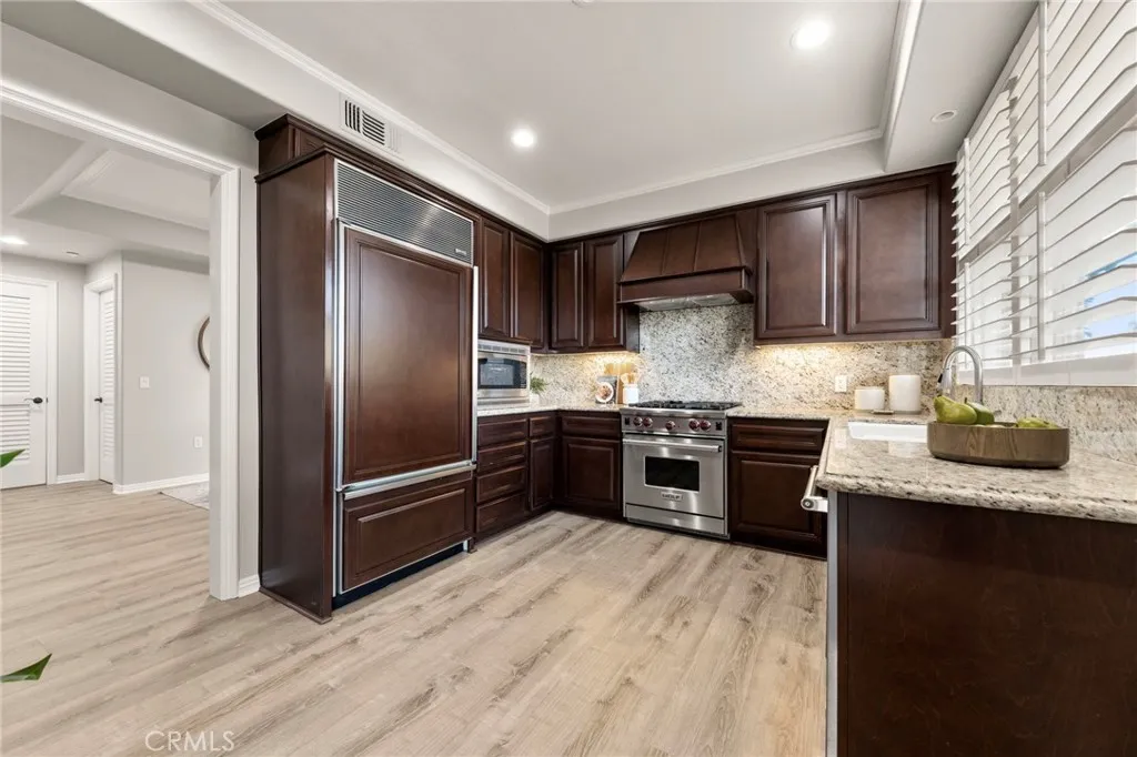 Additional image 74 of 401 Bernard Street Unit 211, Costa Mesa, CA 92627