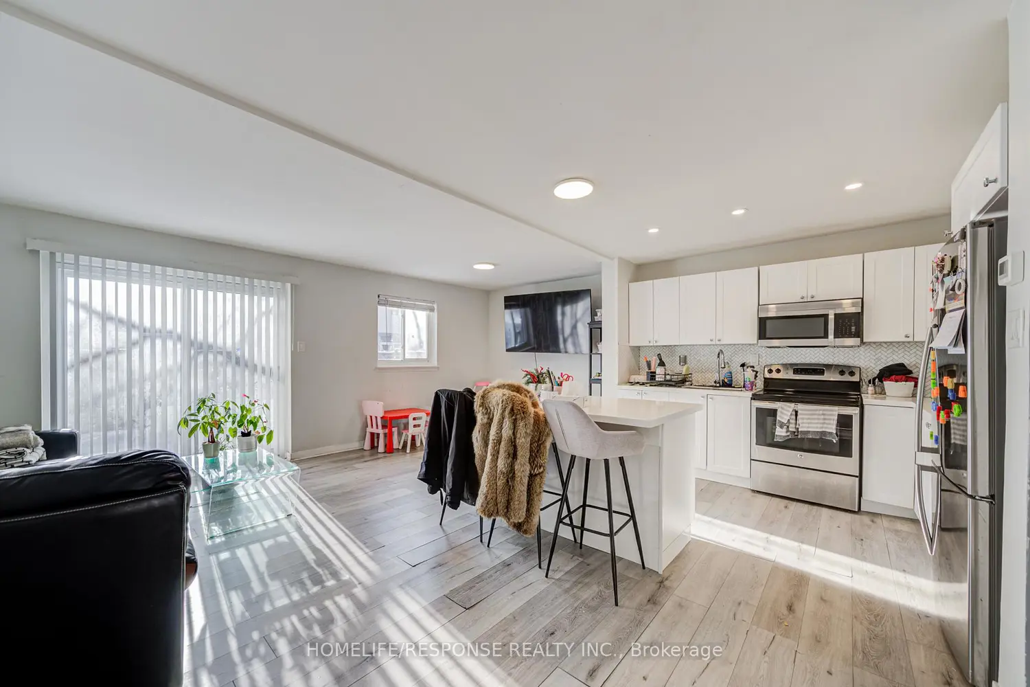 Additional image 9 of 93 Hansen Road 7