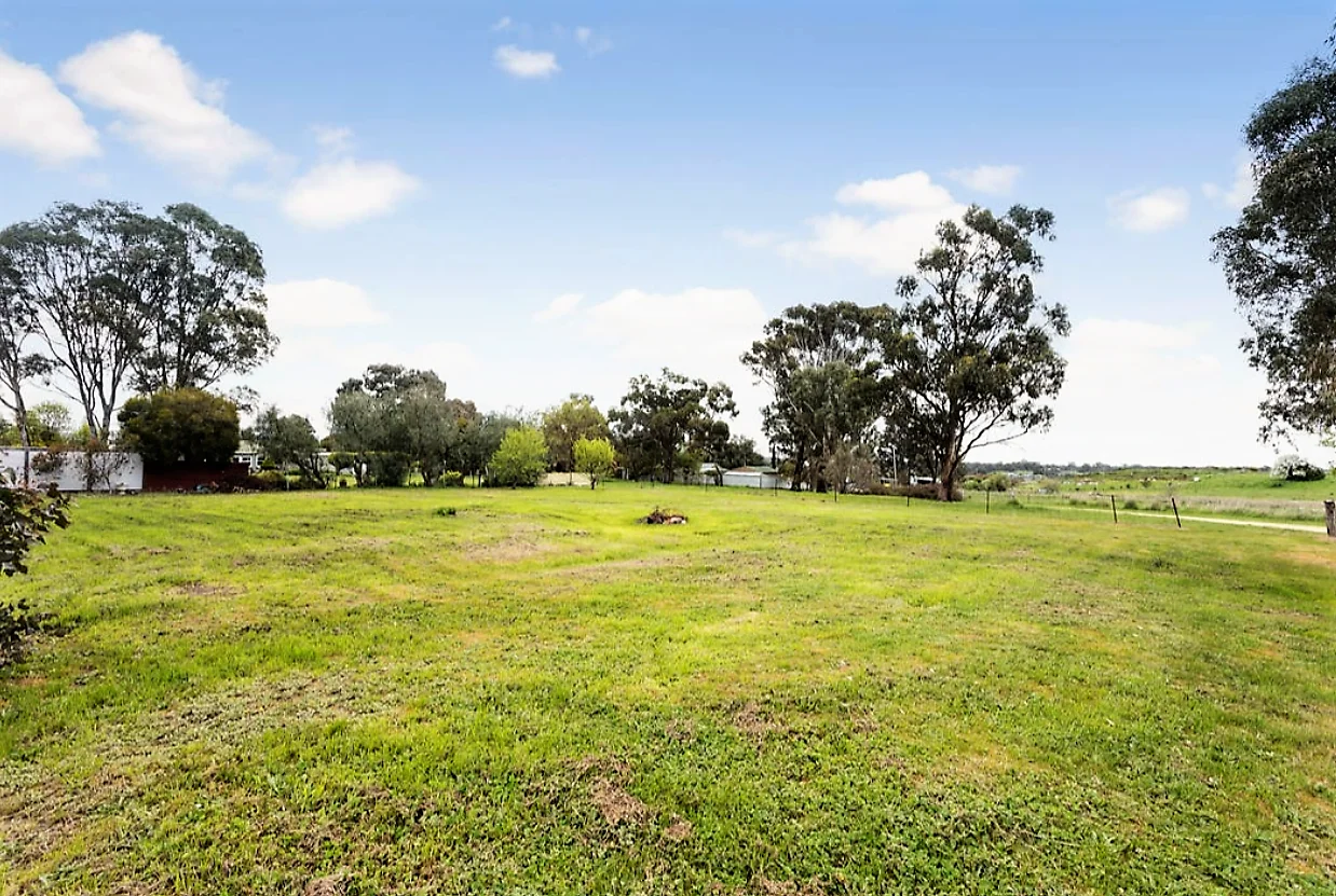 Additional image 2 of 2 flood Street, Clunes VIC 3370