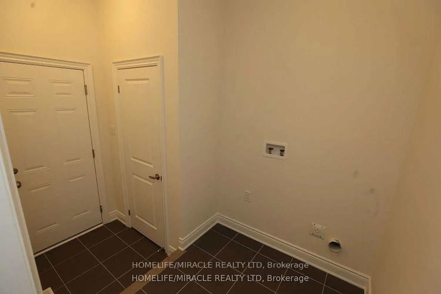 Additional image 7 of 11 Calabria Drive