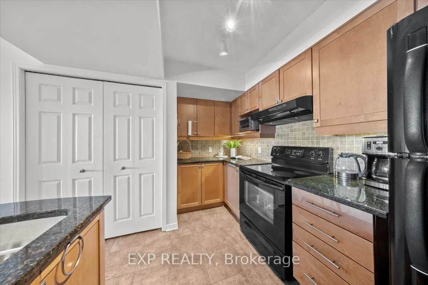 Additional image 16 of 1931 St. Joseph Boulevard 307