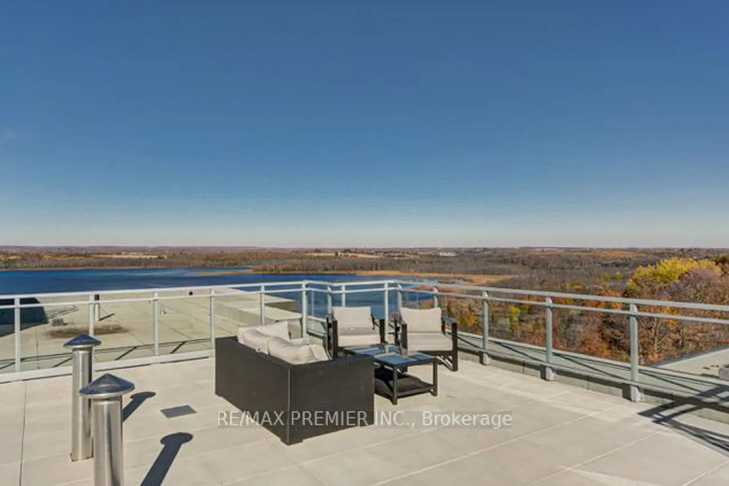 Additional image 20 of 58 Lakeside Terrace 1015