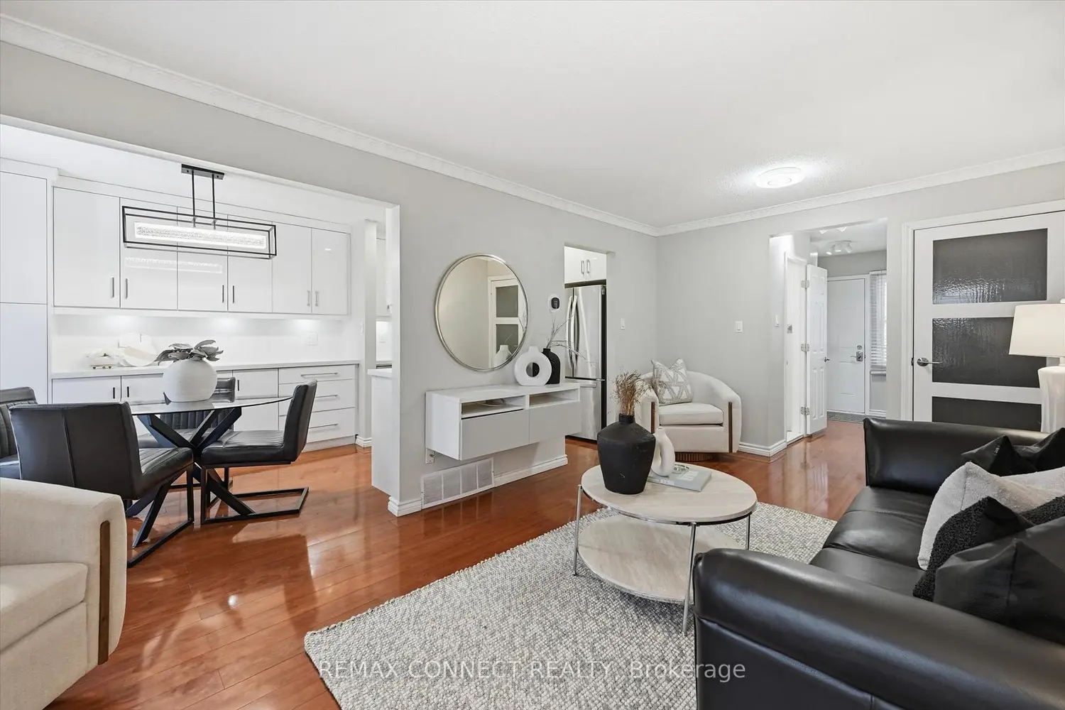 Additional image 4 of 2185 Fairchild Boulevard 23