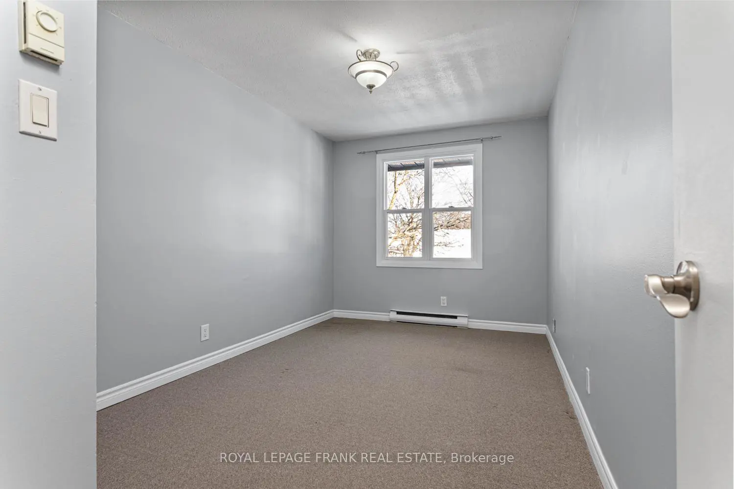 Additional image 8 of 25 College Street 305