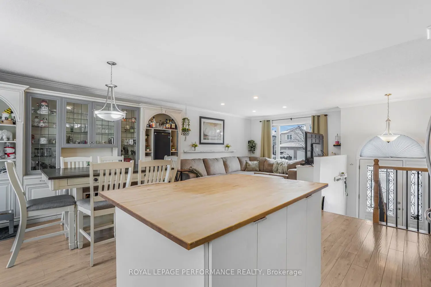 Additional image 4 of 68 Lafleche Boulevard