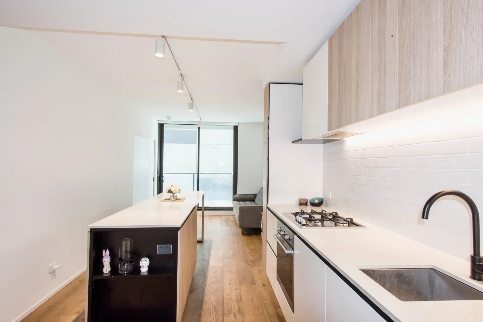 Additional image 3 of 305/121 Rosslyn Street, West Melbourne VIC 3003