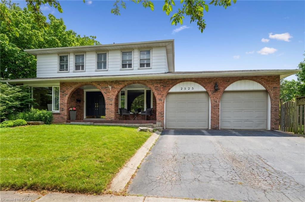 2525 Woburn Crescent, Oakville, ON, L6L 5E8