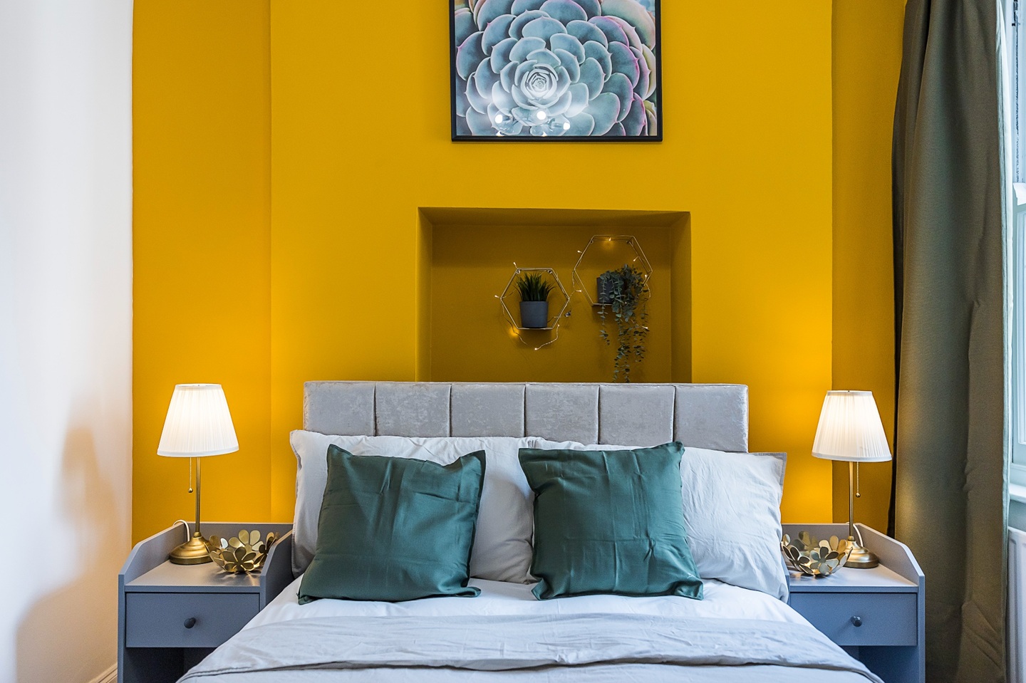 Room in a Shared Flat, Brick Lane, E1, N1 7GU