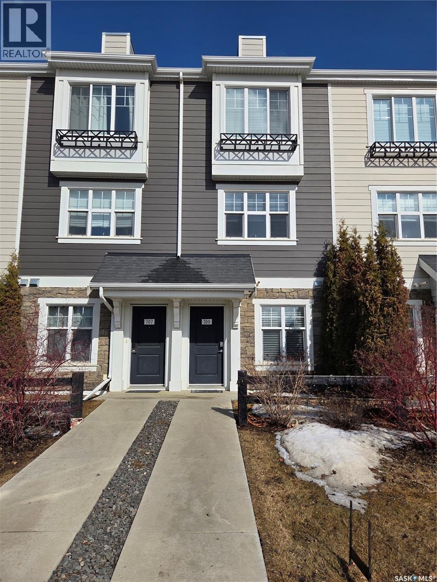 Additional image 2 of 709 Meadows Boulevard, Saskatoon, SK, S7V0H5
