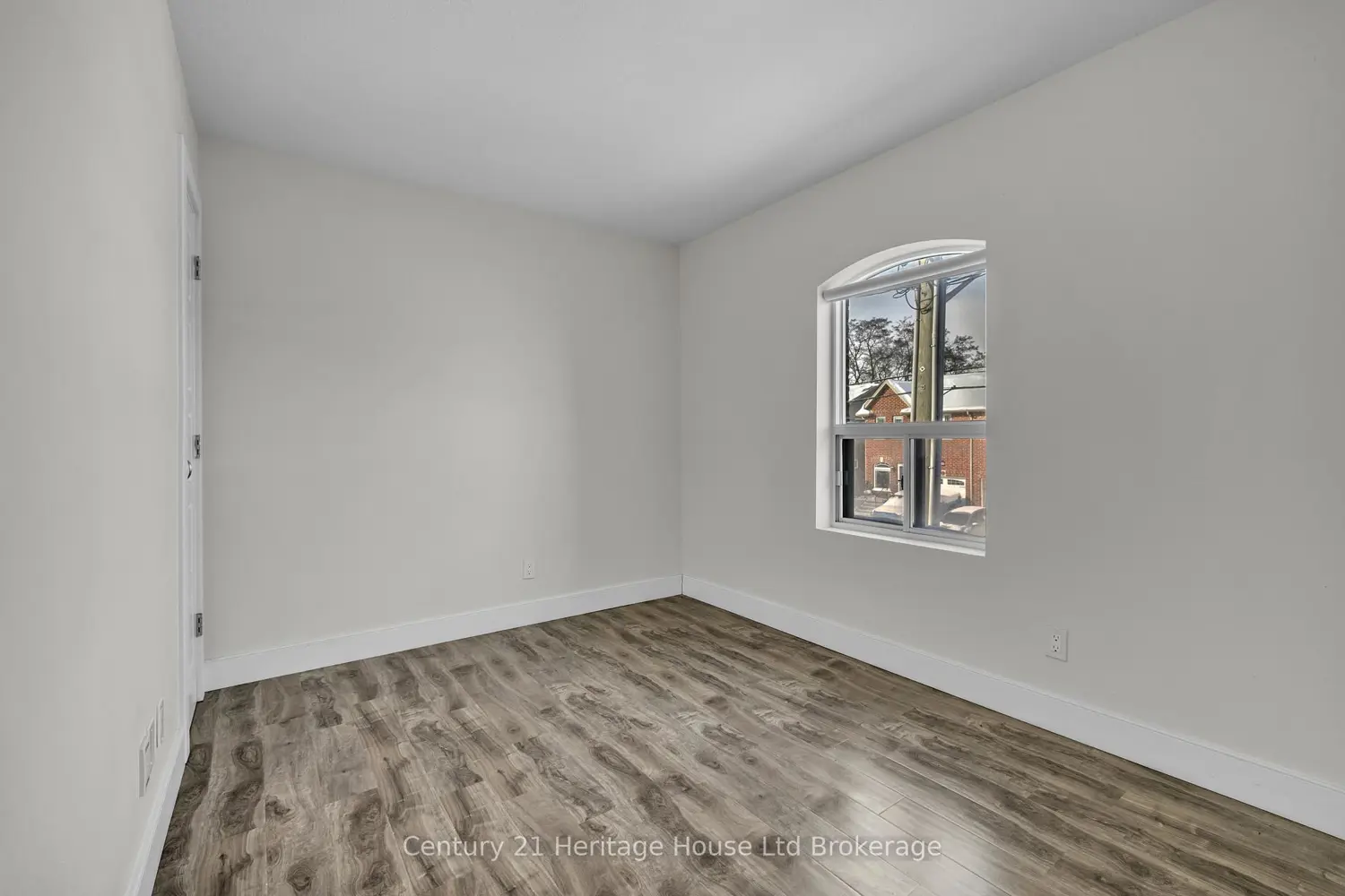 Additional image 12 of 34 Brock Street 201