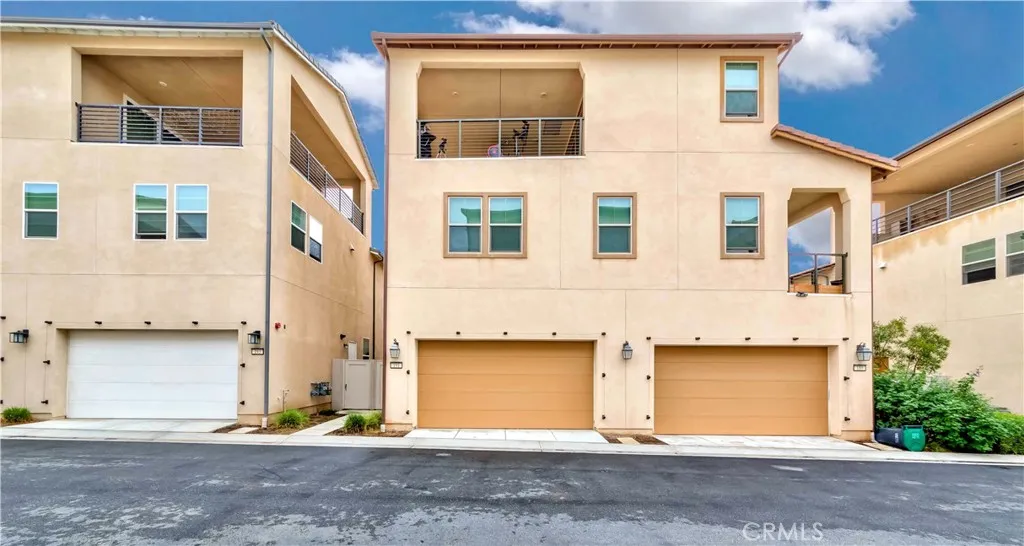 Additional image 38 of 191 Frame, Irvine, CA 92618