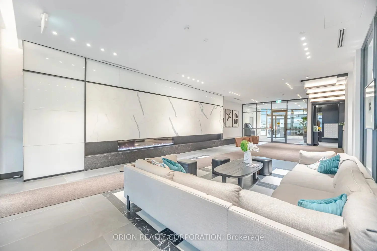 Additional image 15 of 1480 Bayly Street 1103