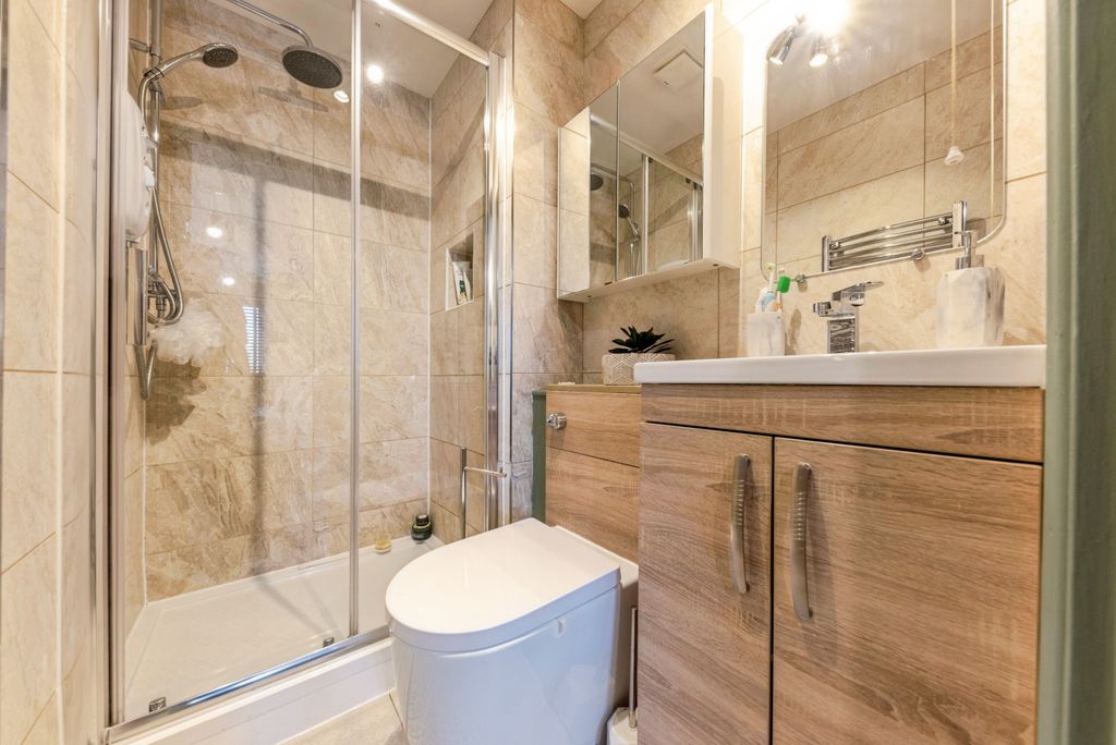 Additional image 9 of 3 bed end terrace house for saleMedway Avenue, Grantham NG31