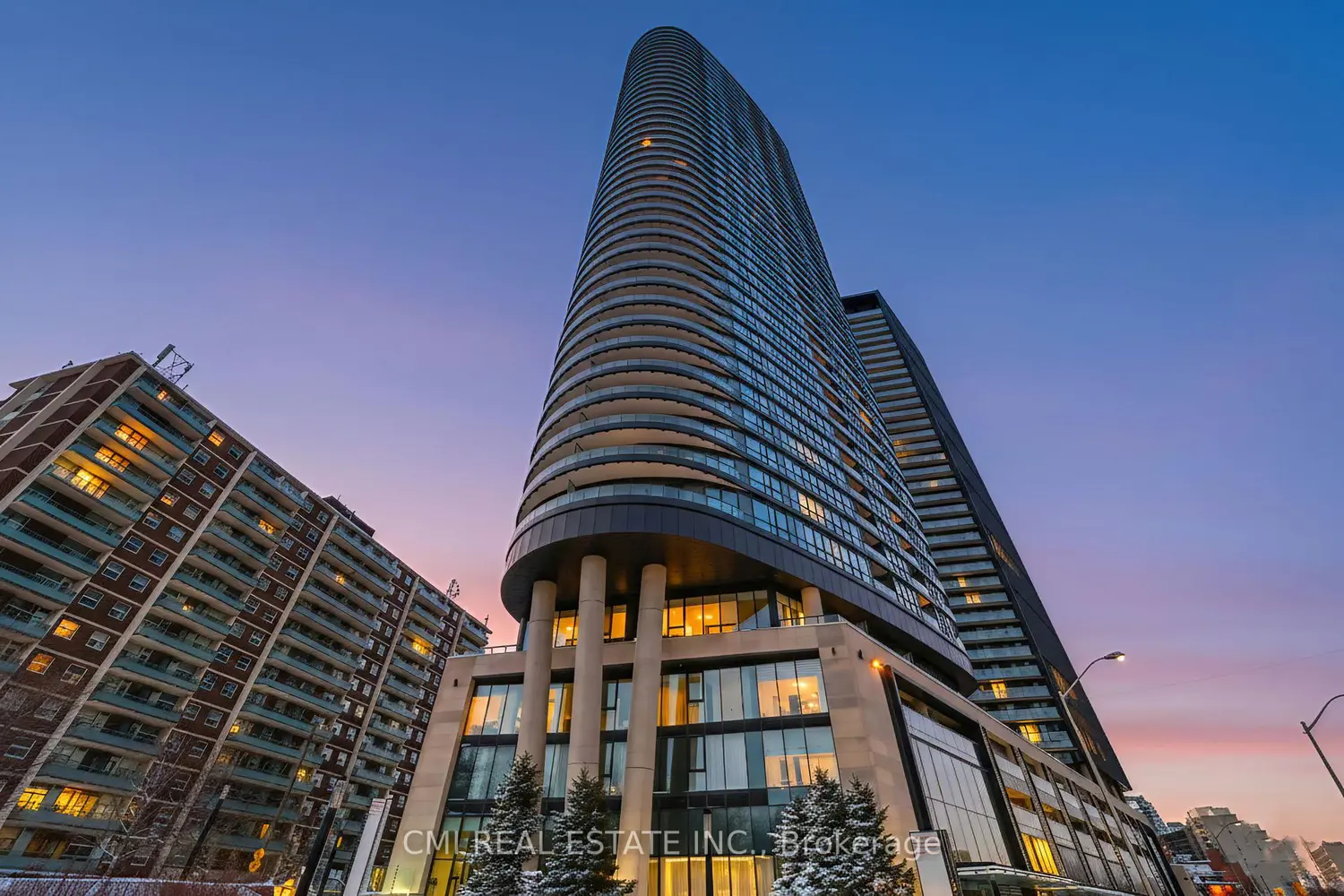 585 Bloor Street 3317
