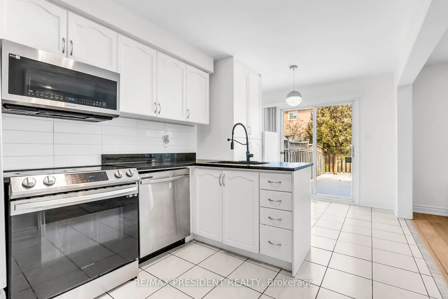 Additional image 7 of 7031 Graydon Court