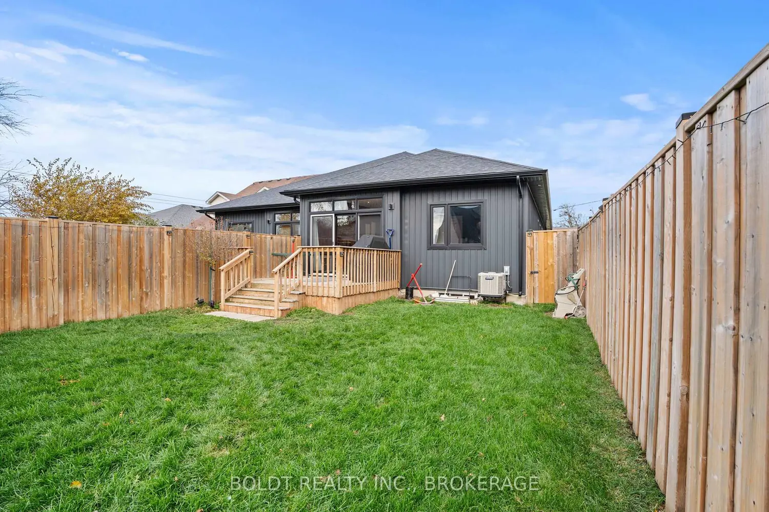 Additional image 14 of 1074B Vansickle Road