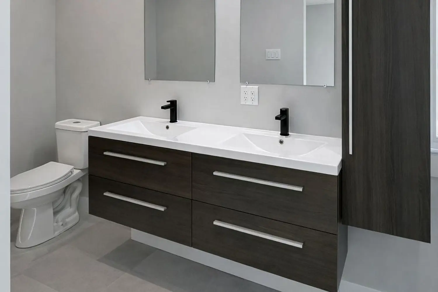 Additional image 10 of 3676-3678 Front Road