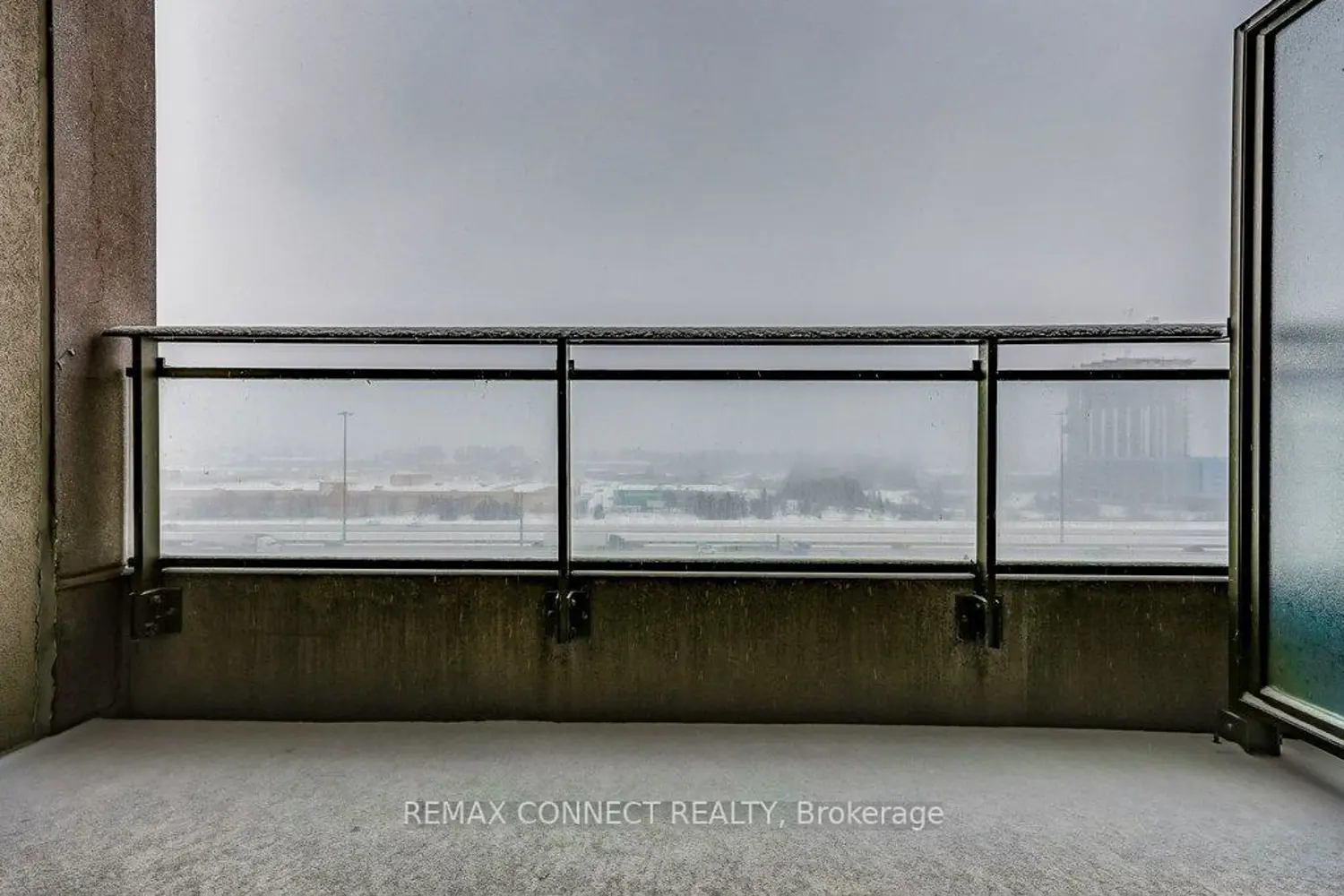 Additional image 10 of 1235 Bayly Street 905