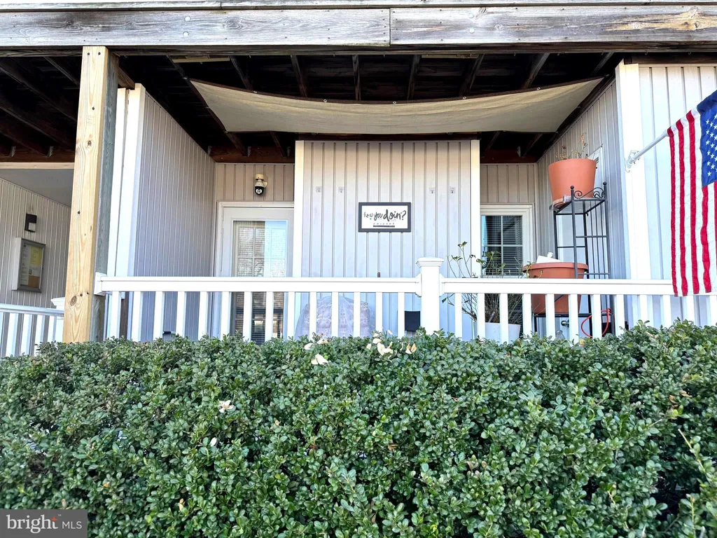 1005 Waters Edge Drive Unit 206, Newark, DE 19702