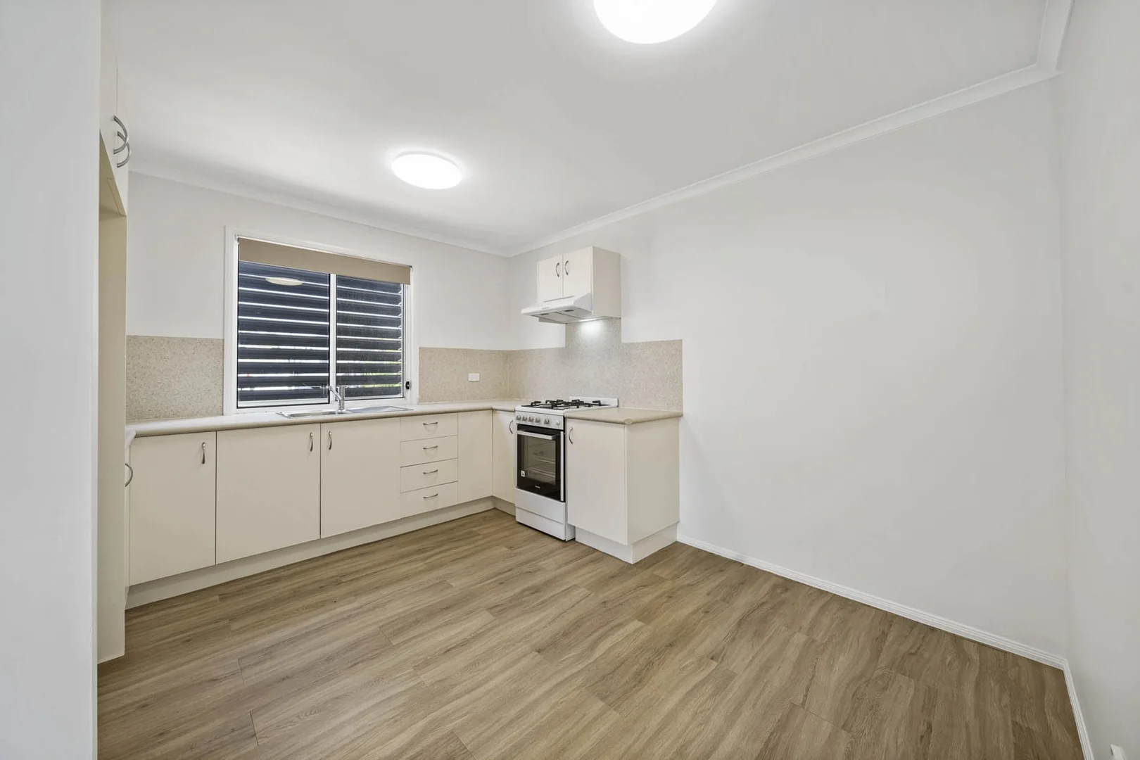 Additional image 6 of 14/7829 Warrego Highway, Helidon Spa QLD 4344