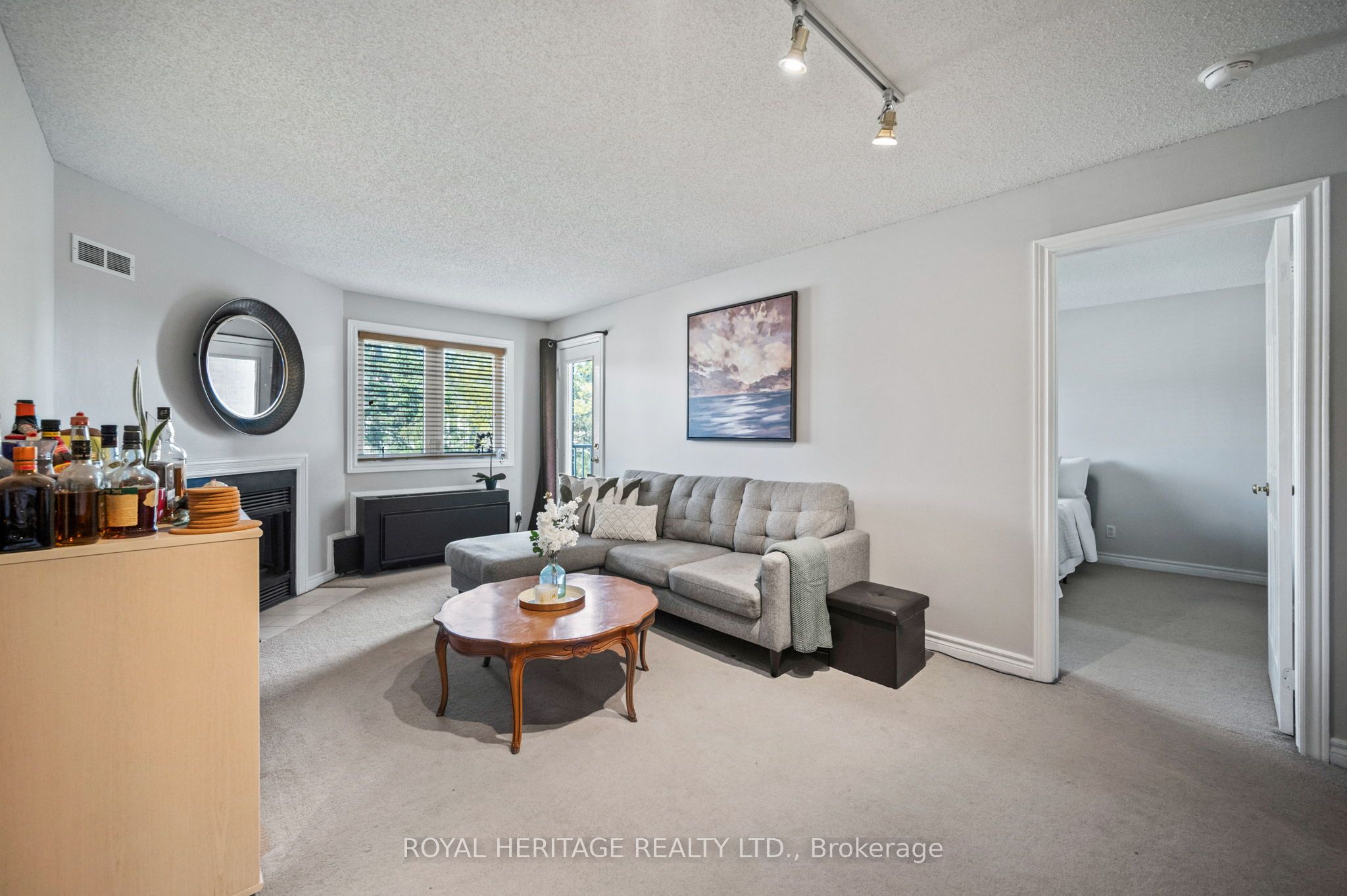 Additional image 4 of 303-195 Lake Driveway N/a W, Ajax, ON, L1S 7H7