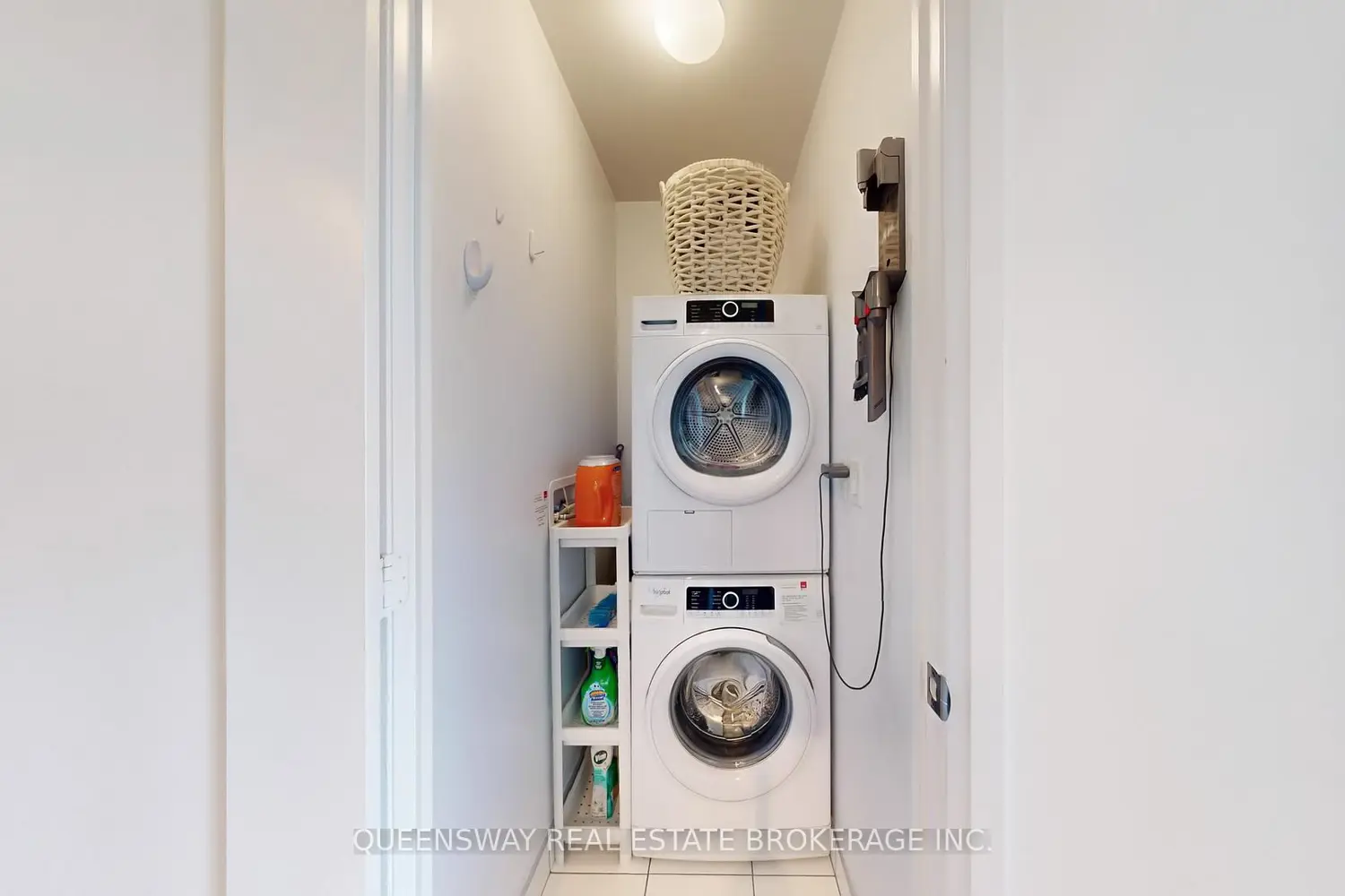 Additional image 11 of 101 Erskine Avenue 1605