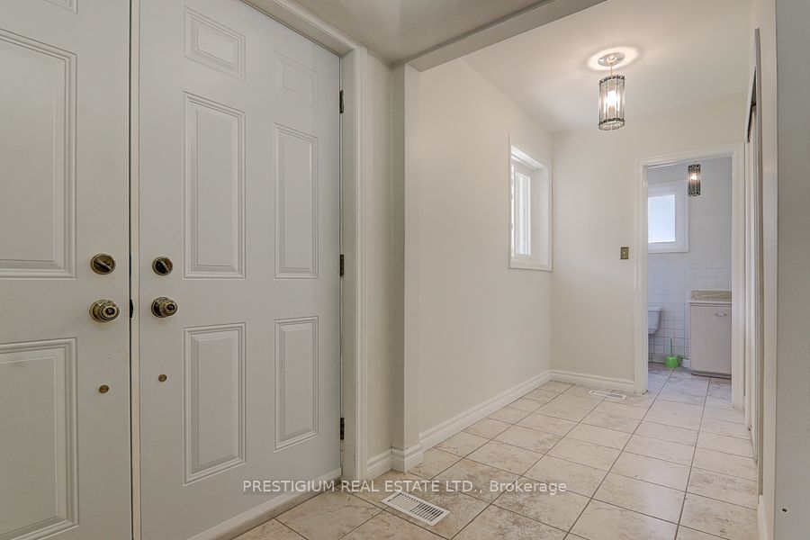 Additional image 3 of 57 Laureleaf Road, Markham, ON, L3T 2X9