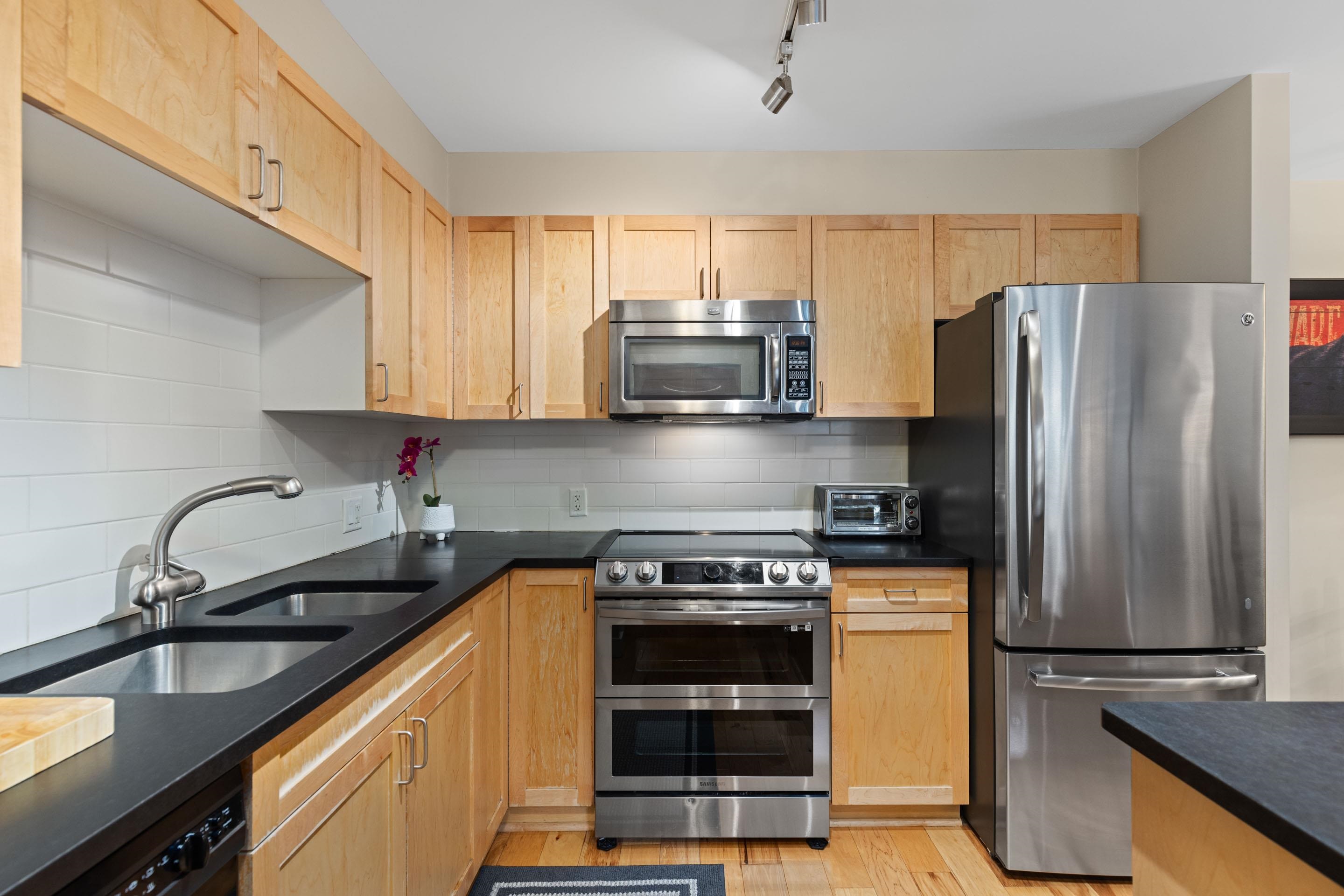 Additional image 4 of 25-4637 Blackcomb Way, Whistler, BC, V8E 0Y6