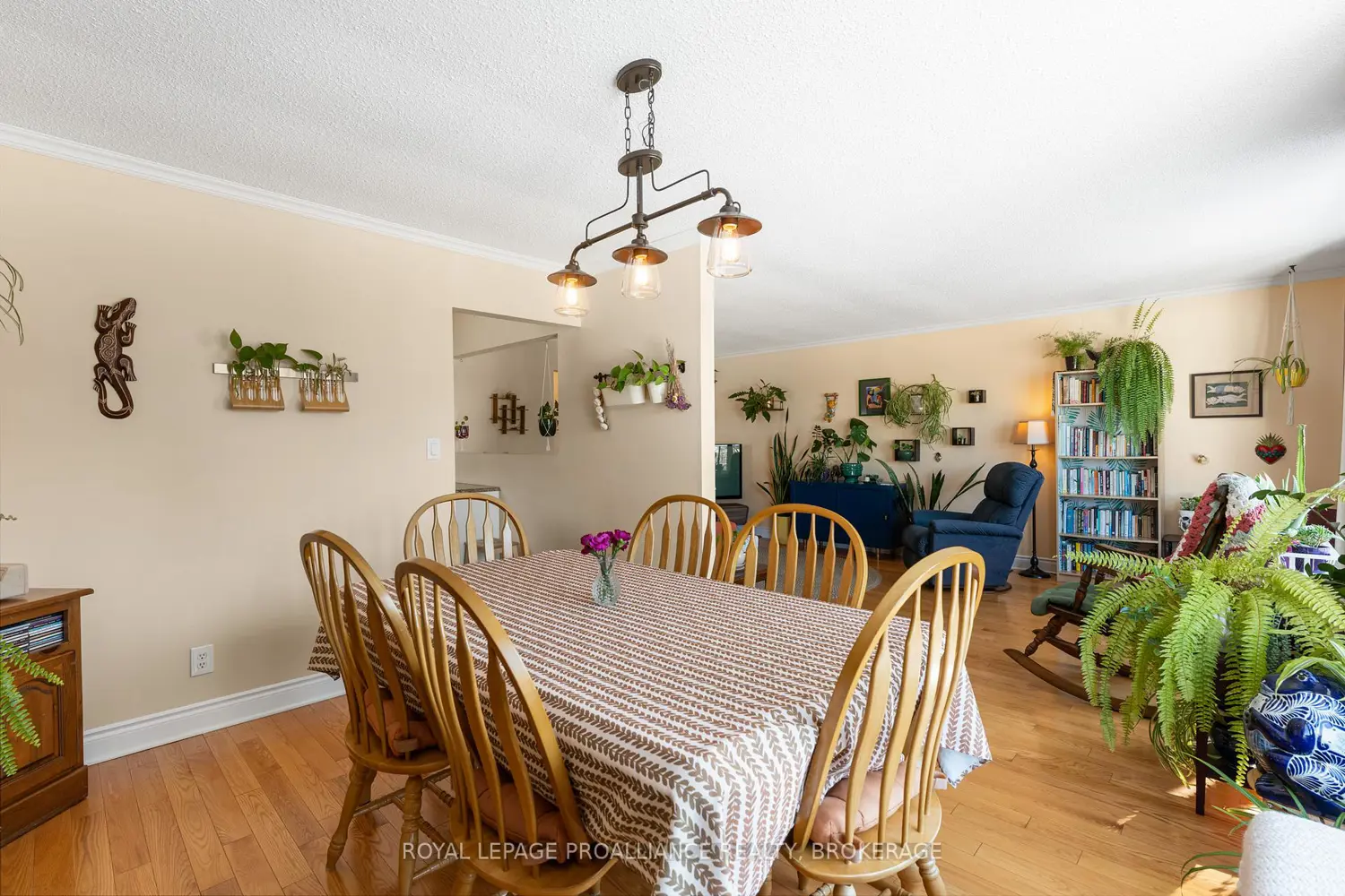 Additional image 10 of 812 Hillside Drive