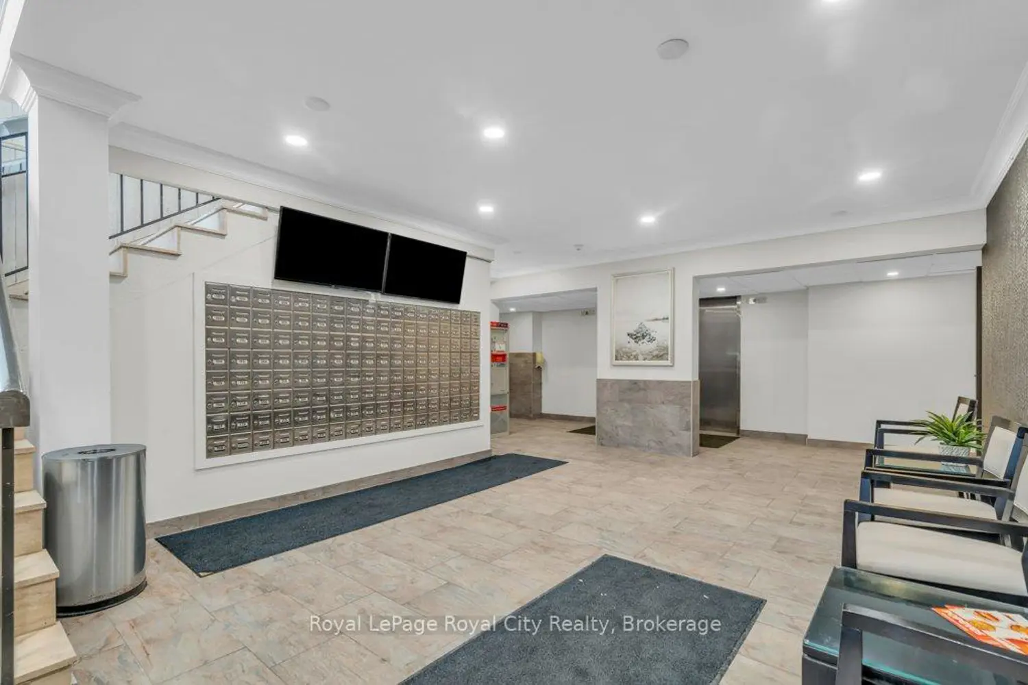 Additional image 2 of 19 Woodlawn Road 614