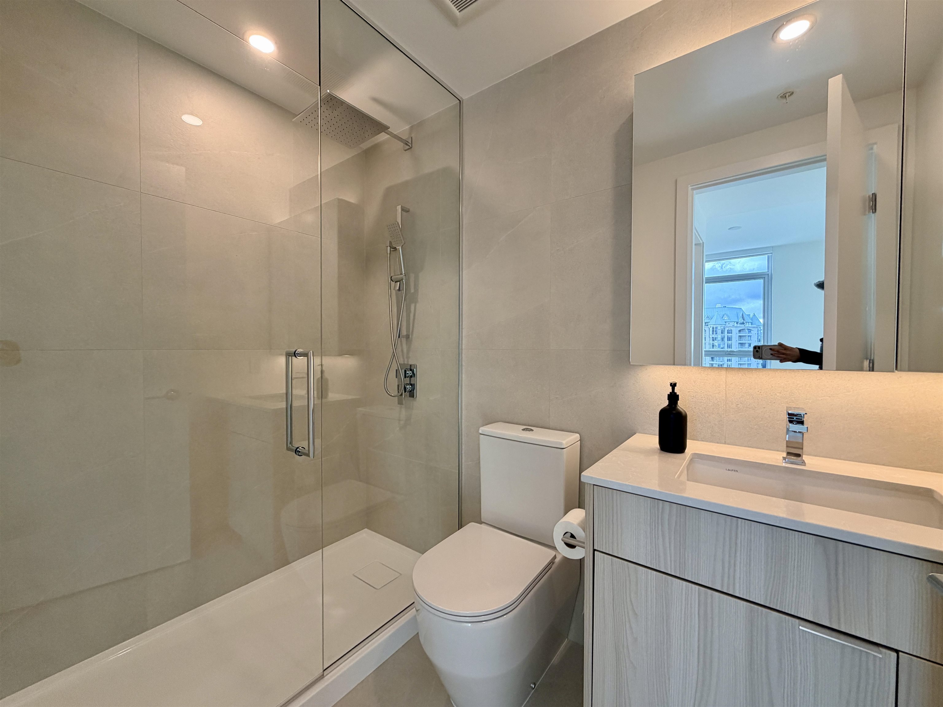 Additional image 6 of 6075 Wilson Avenue, Burnaby, BC, V5H 2R5