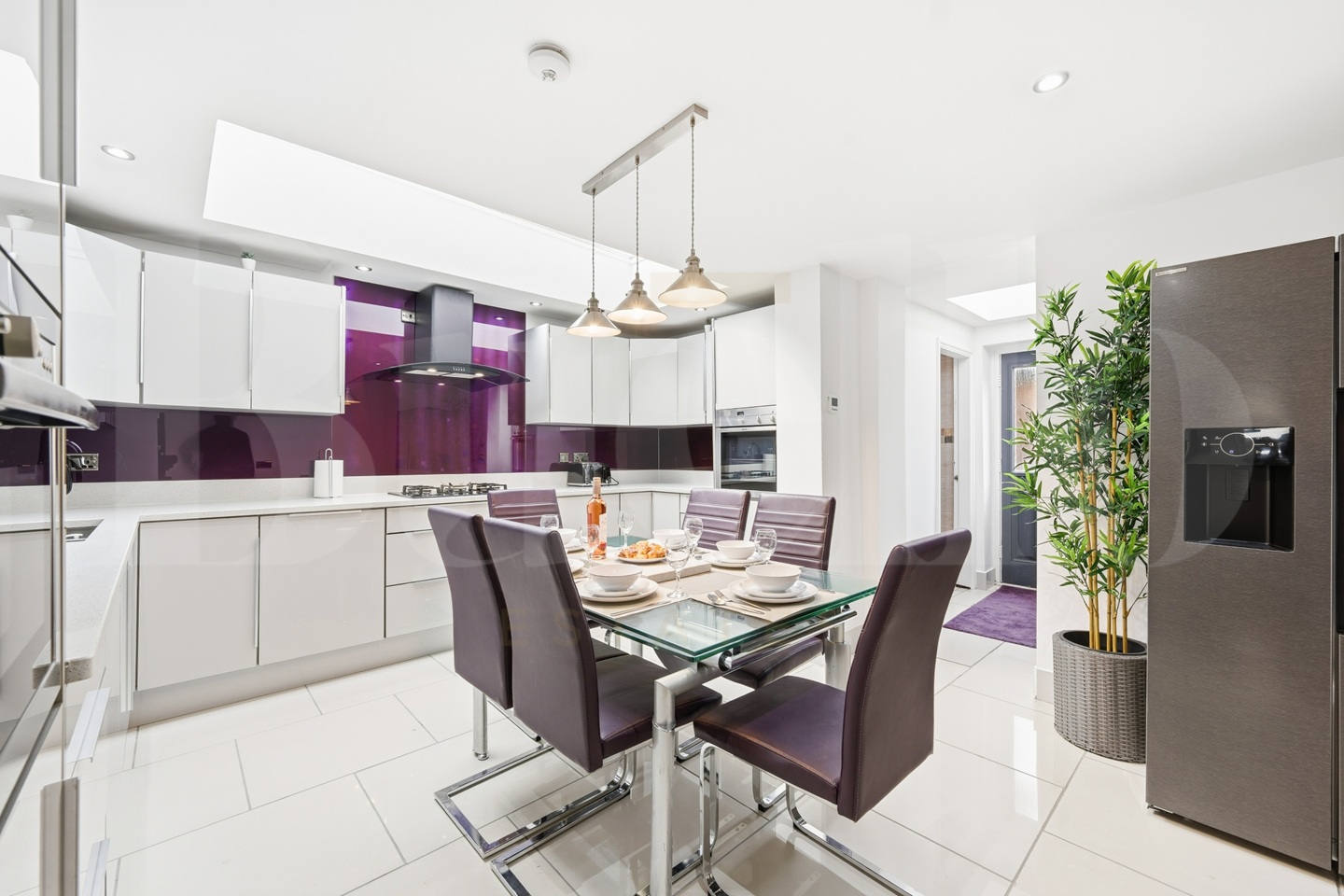 3 Bed Terraced House, Waterloo Road, B66, N1 7GU