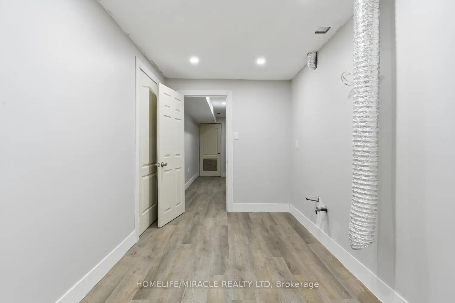 Additional image 18 of 99 Spicebush Terrace