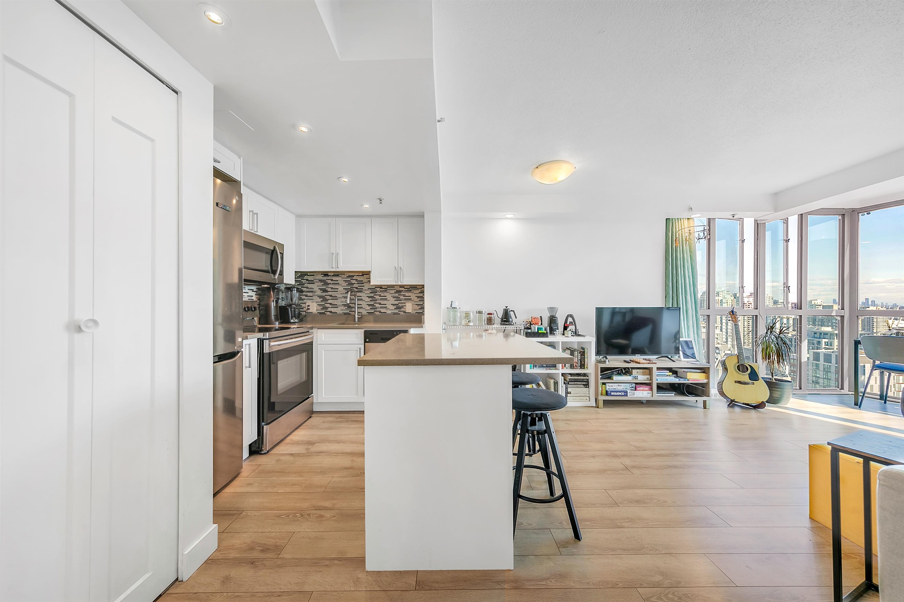 Additional image 2 of 2404-1188 Howe Street, Vancouver, BC, V6Z 2S8