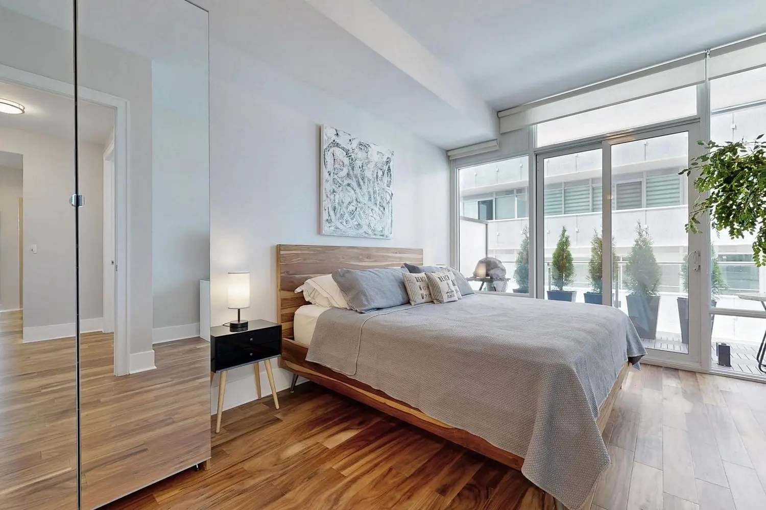 Additional image 9 of 29 Queens Quay 401