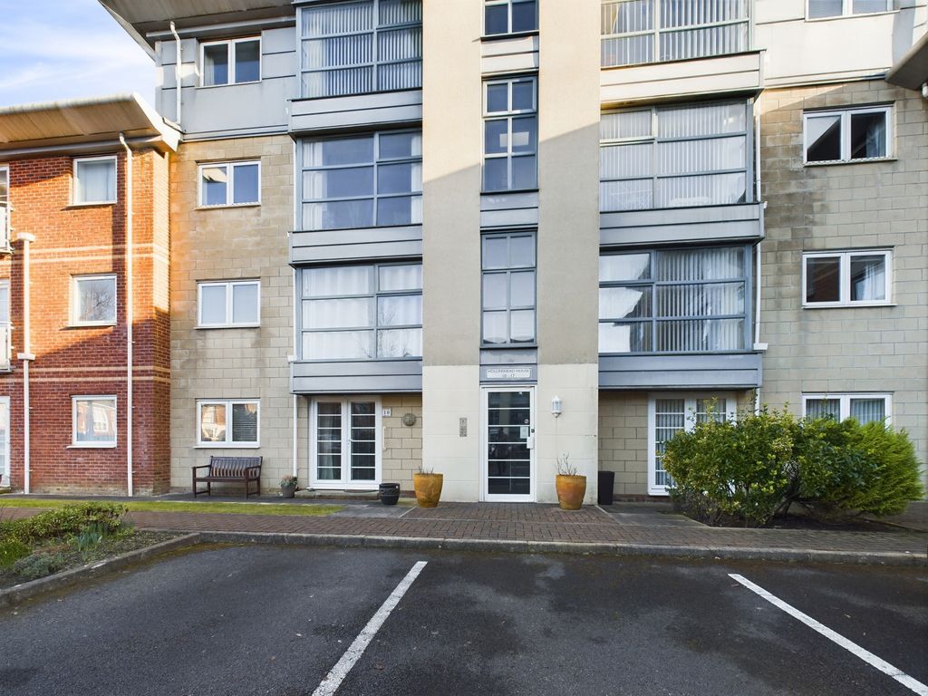 2 bed flat for saleHollinshead House, Bailey Avenue, Lytham St. Annes FY8