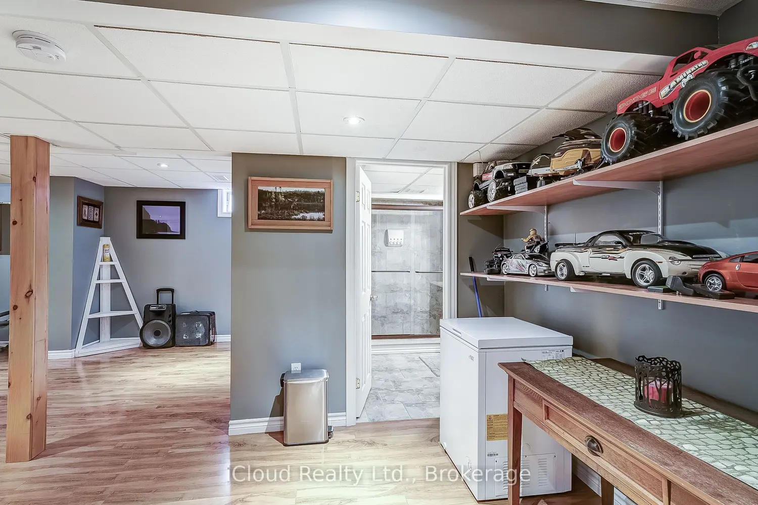 Additional image 12 of 9 Timothy Lane